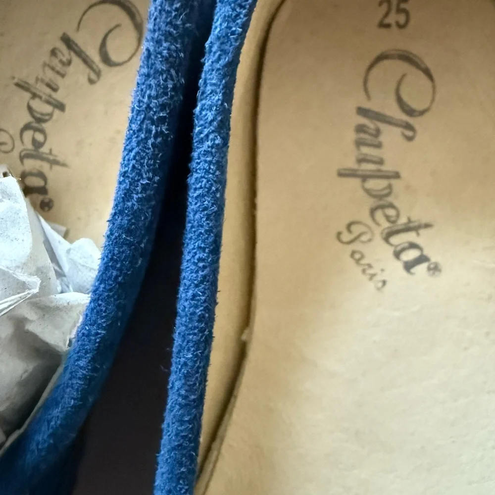 Boys moccasin size 25